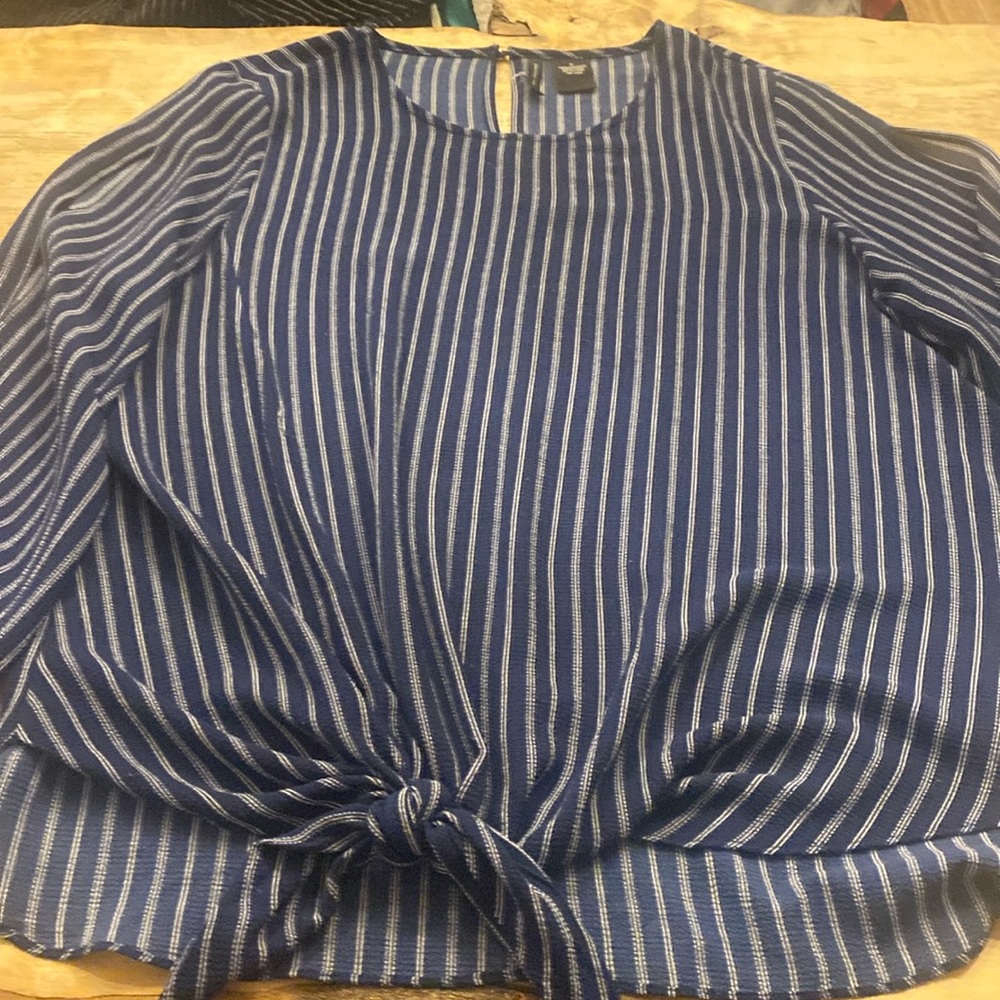 Long sleeve navy & white shirt.Size L.Brand-New Direction.100% Polyester.